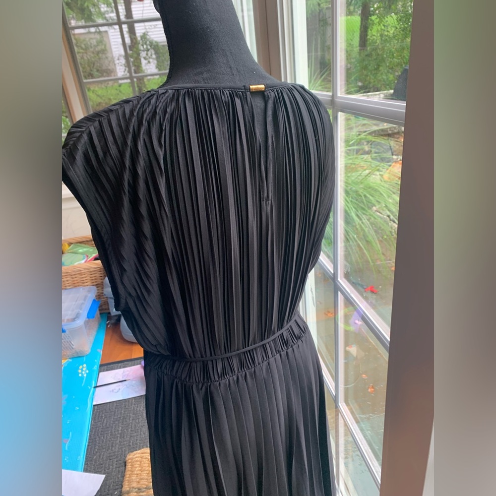 Sleeveless pleated H&M jersey dress